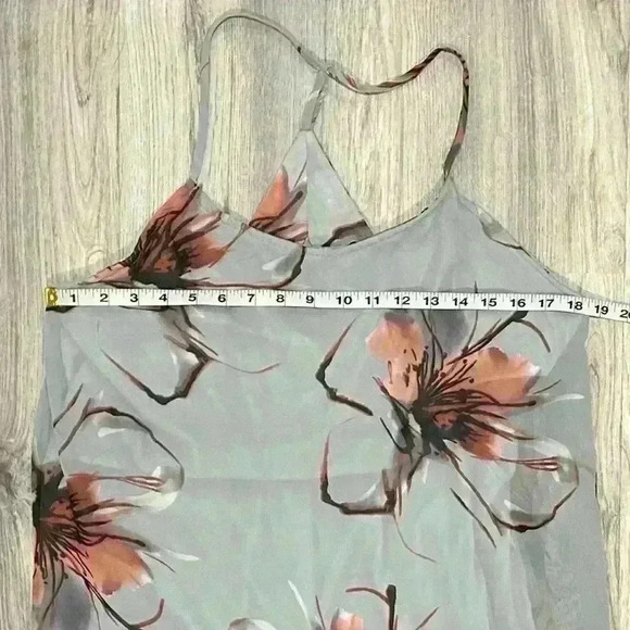 NWT PinkBlush Maternity Maxi Dress Sleeveless Grey Floral Sheer Overlay Size L - Picture 5 of 7